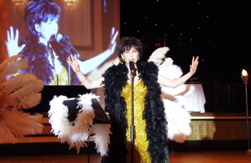 Shirley Bassey tribute act'